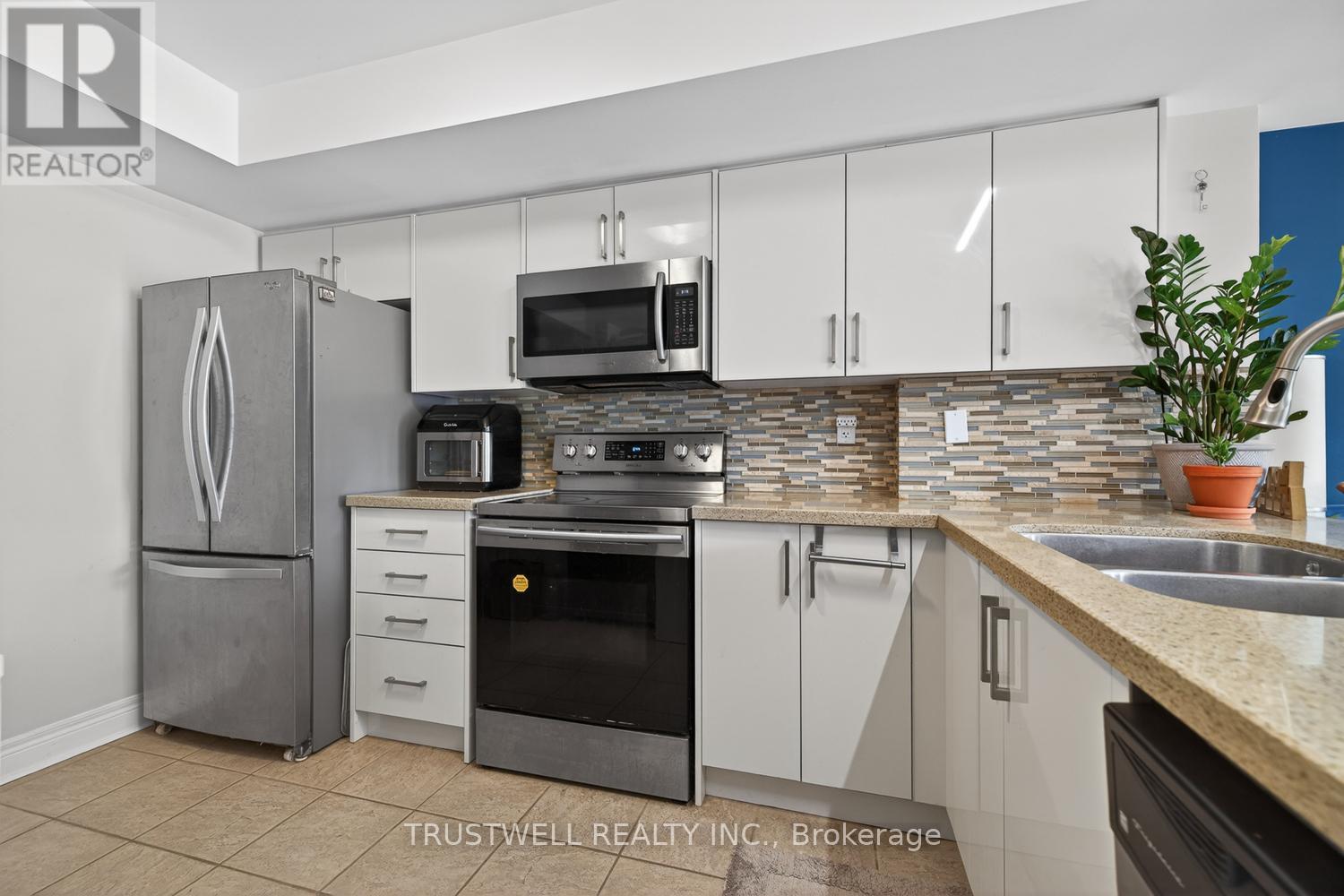 298 - 306 John Street, Markham, Ontario  L3T 0A7 - Photo 9 - N13116666