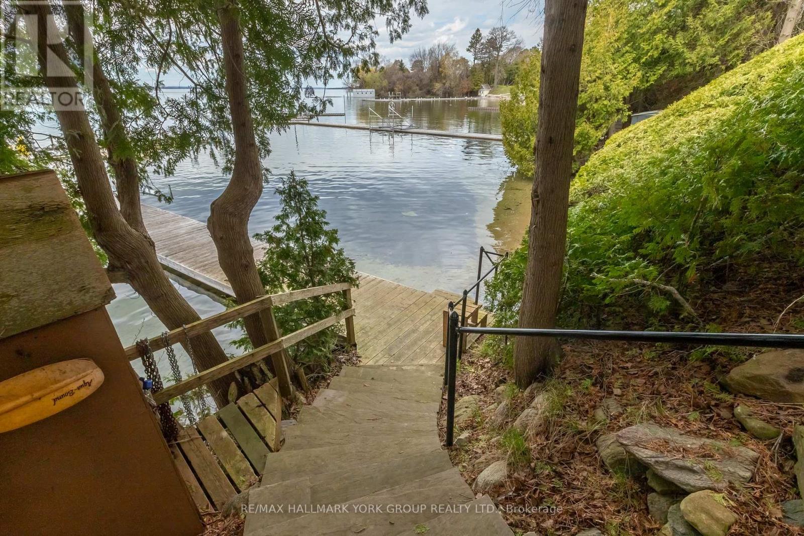 724 Lake Drive N, Georgina, Ontario  L4P 3C8 - Photo 11 - N13116668