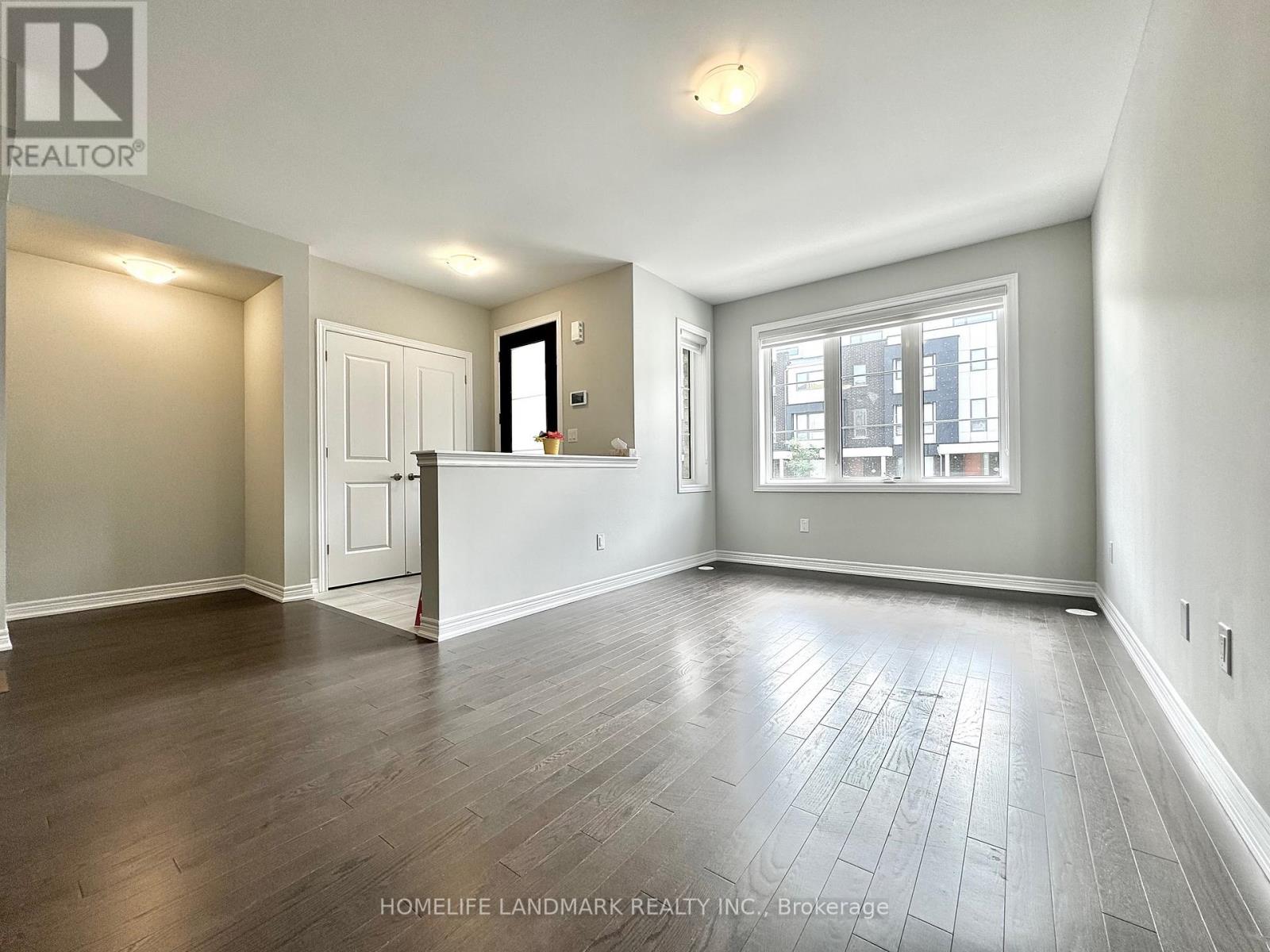 226 Rustle Woods Avenue, Markham, Ontario  L6B 1R3 - Photo 2 - N13116674