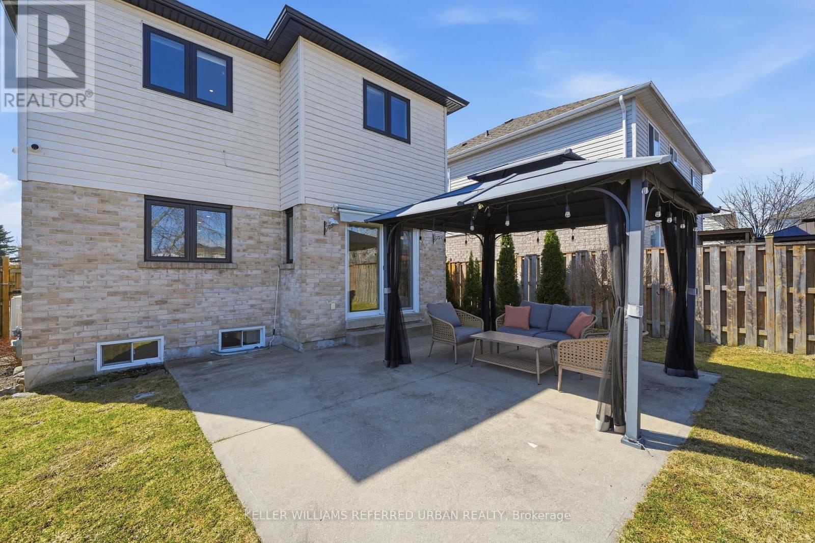 1124 Corrie Street, Innisfil, Ontario  L9S 1W9 - Photo 9 - N13116684