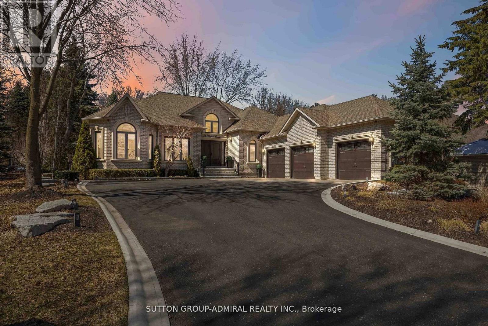 71 GLACIER COURT, Vaughan, Ontario