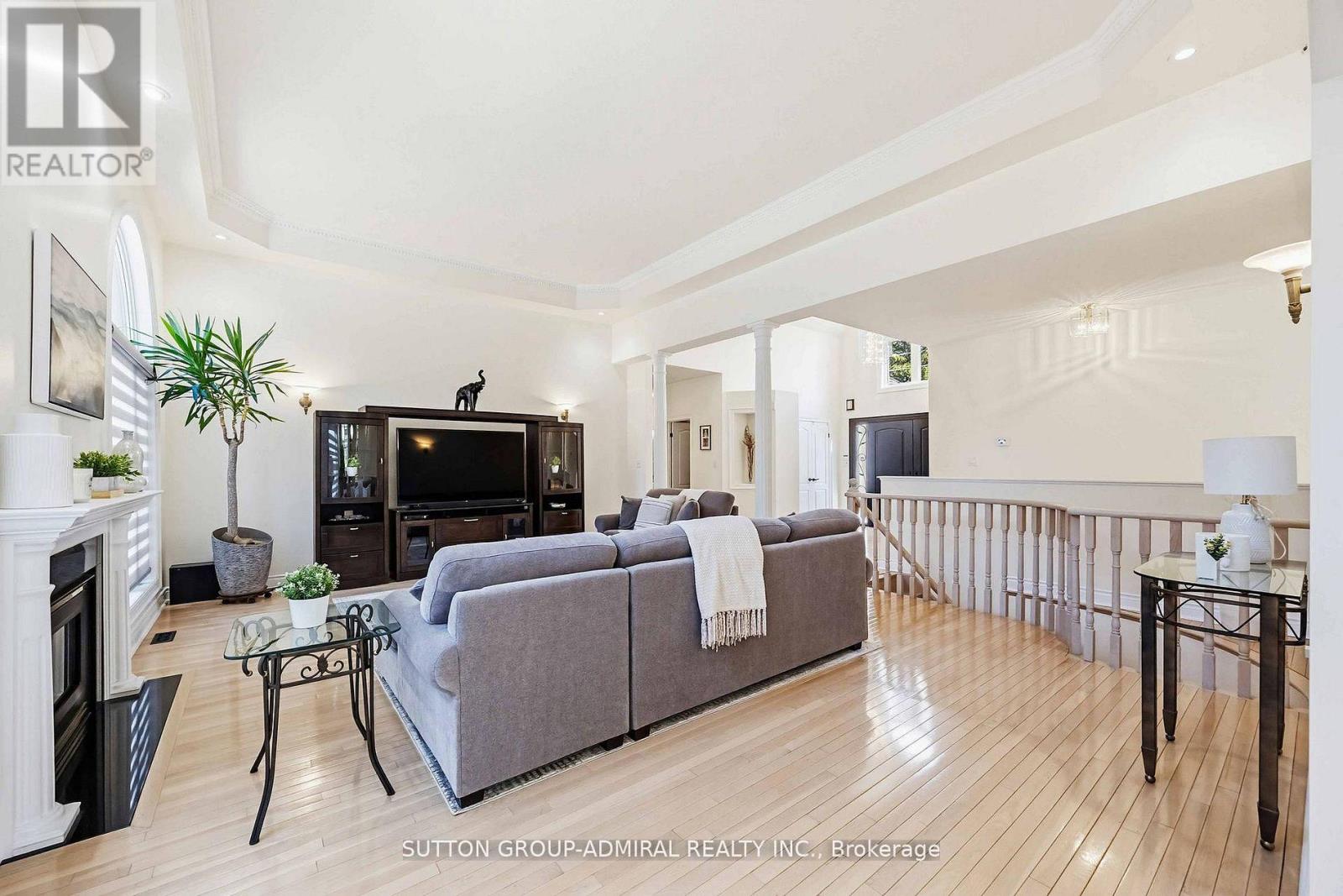 71 Glacier Court, Vaughan, Ontario  L6A 2V3 - Photo 5 - N13116716