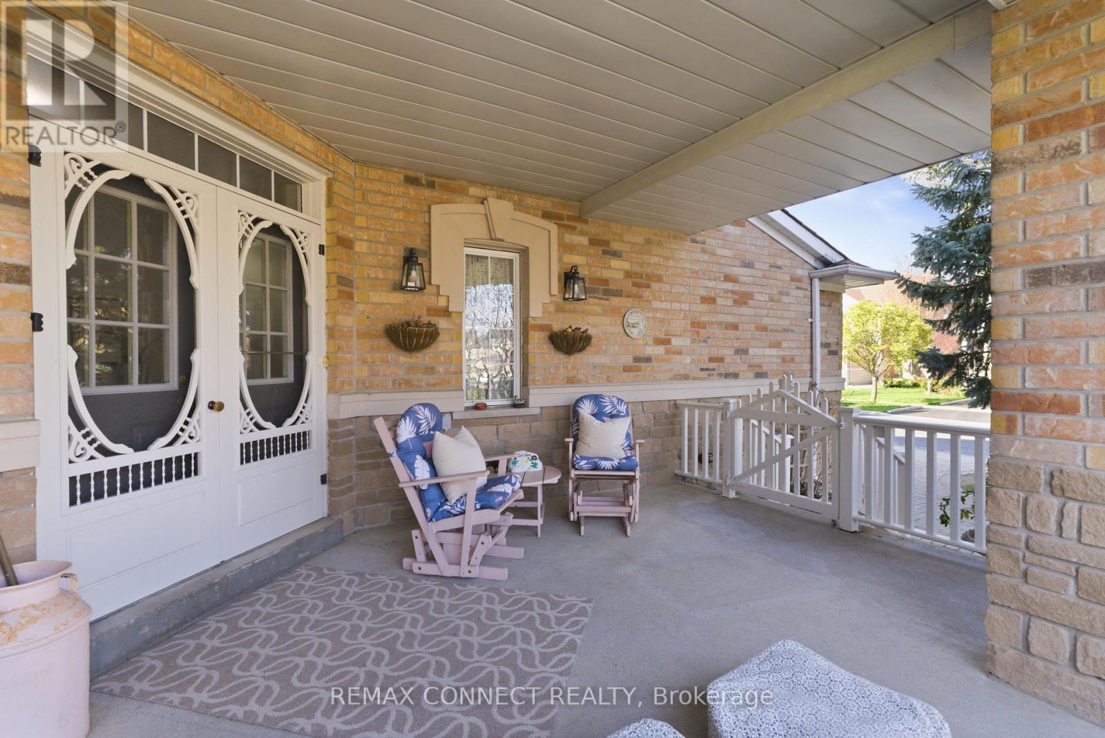 16 White Cedar Drive, Markham, Ontario  L3S 4B6 - Photo 5 - N13116868