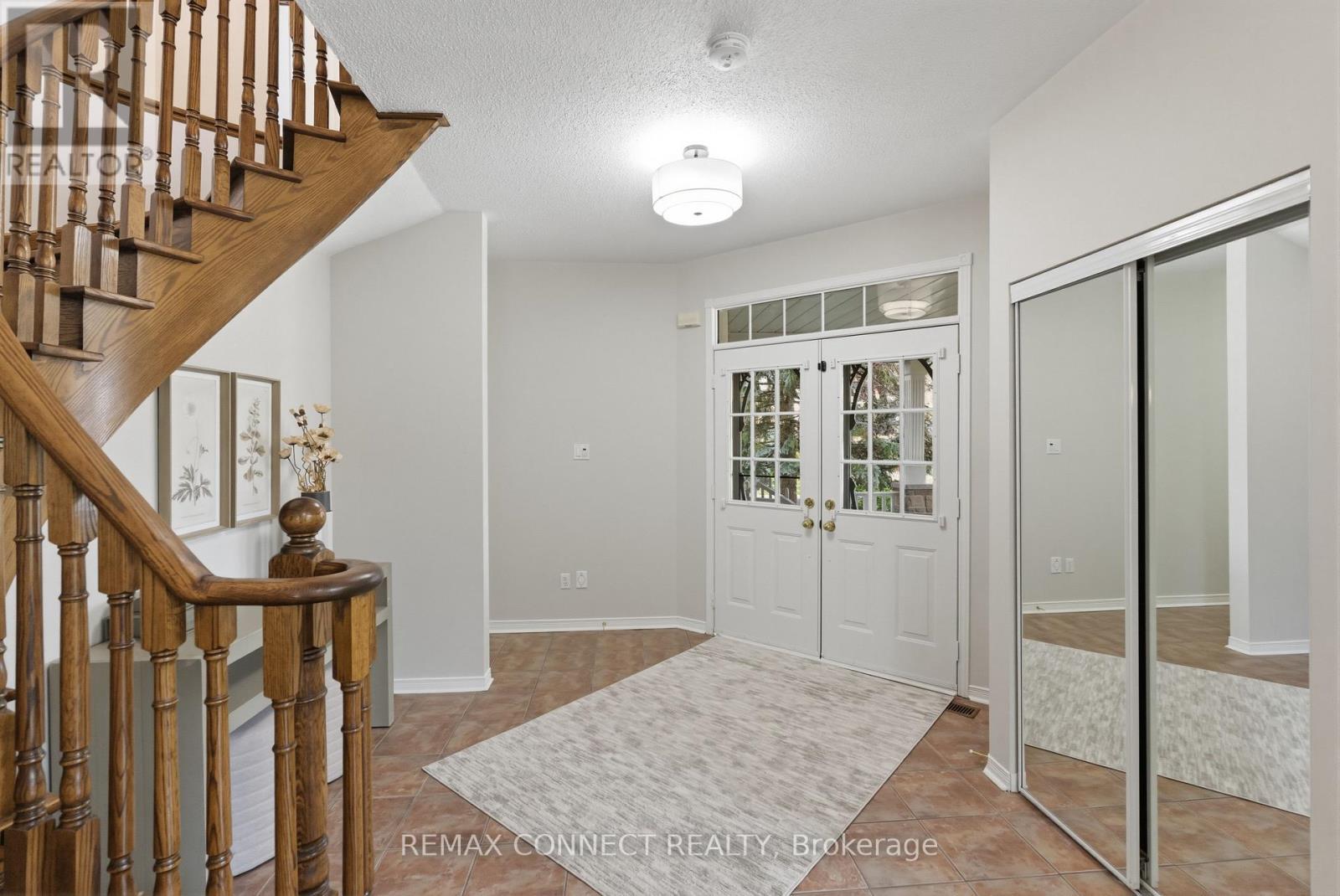 16 White Cedar Drive, Markham, Ontario  L3S 4B6 - Photo 8 - N13116868