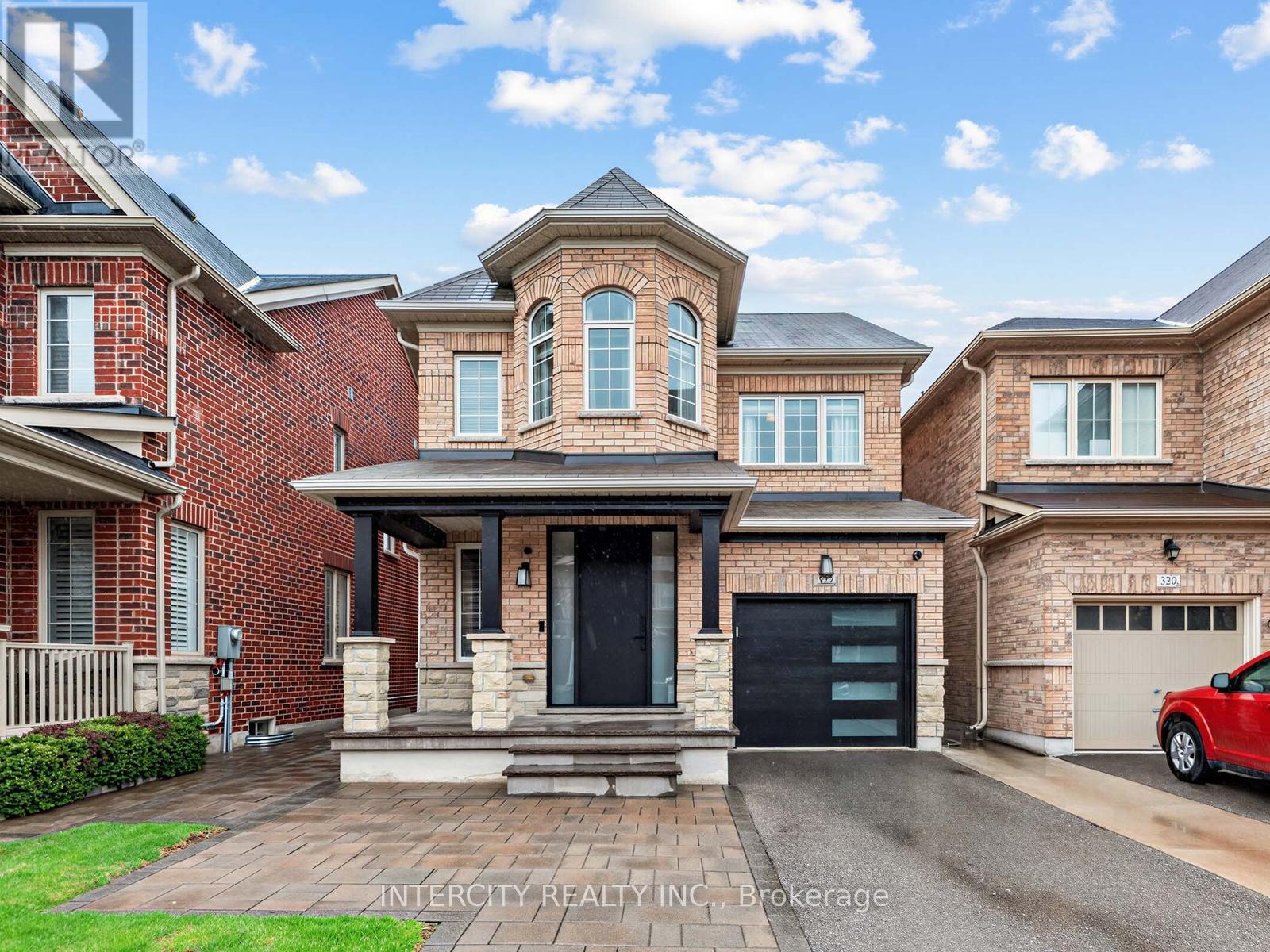 322 Moody Drive, Vaughan, Ontario  L4H 3N5 - Photo 2 - N13116932