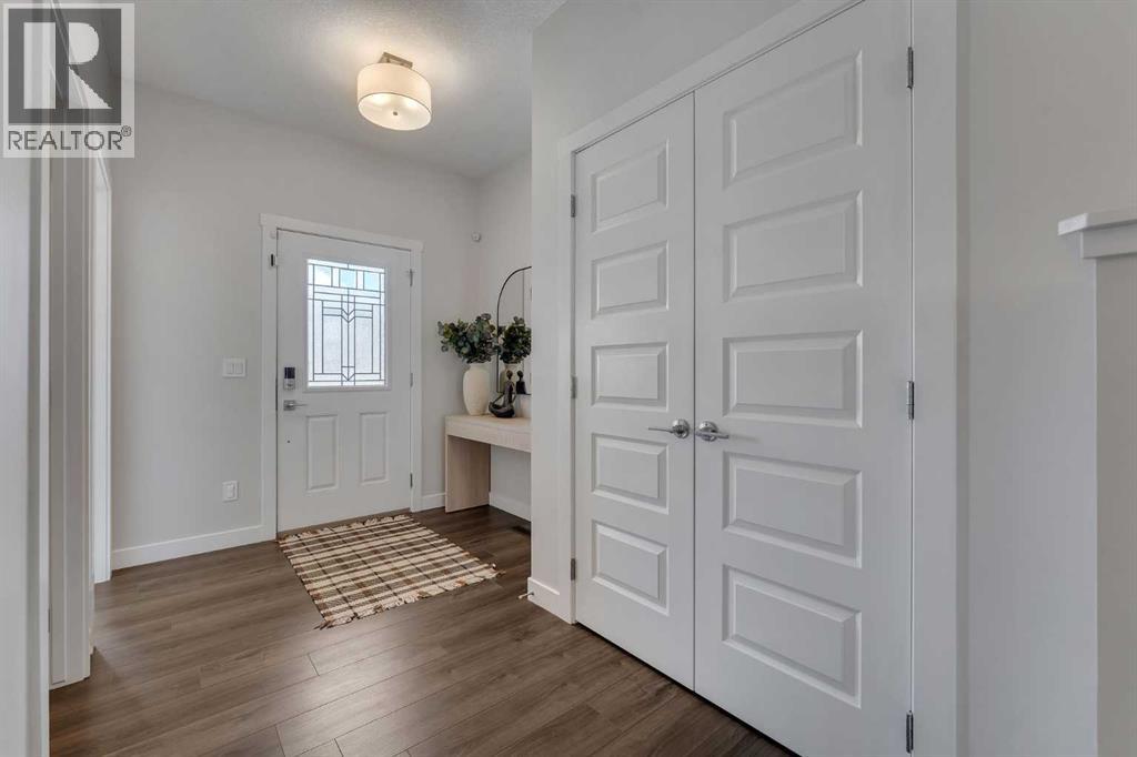 1105 Bayview Gardens Sw, Airdrie, Alberta  T4B 5K3 - Photo 4 - A2307880