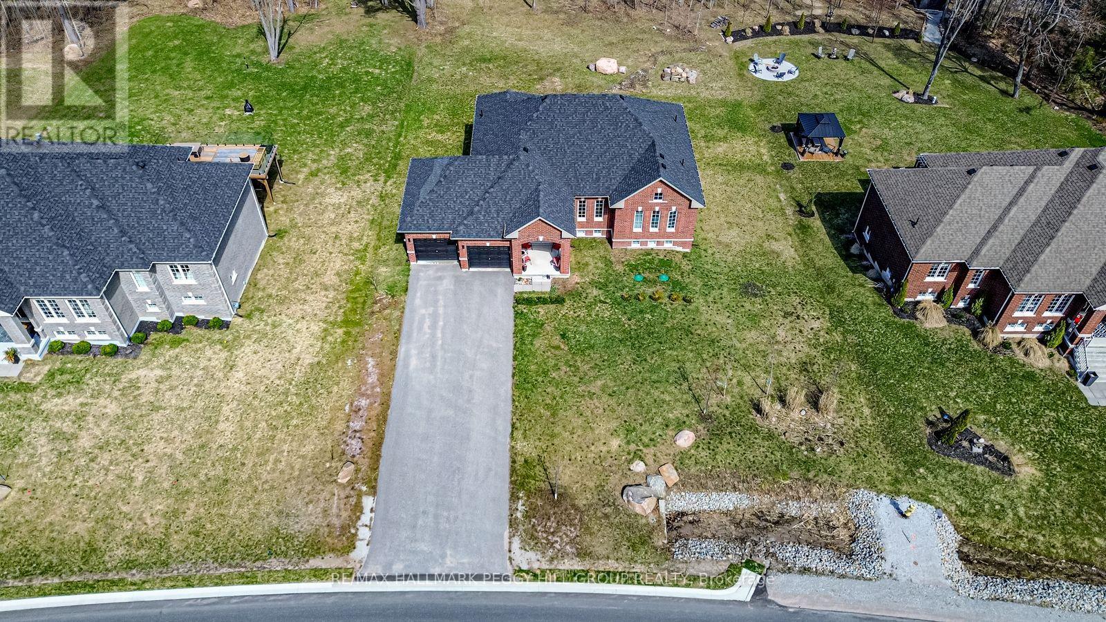 82 Diamond Valley Drive, Oro-Medonte, Ontario  L0L 2E0 - Photo 2 - S13116578