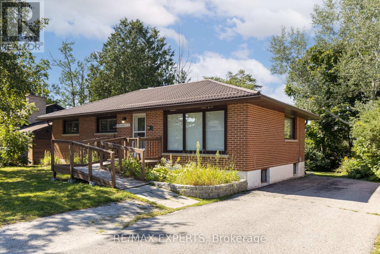 130 North Street W, Orillia, Ontario  L3V 3S8 - Photo 2 - S13116866