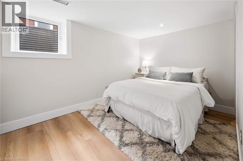 256 Bowman Street, Waterloo, Ontario  N2J 1W5 - Photo 28 - 40829231