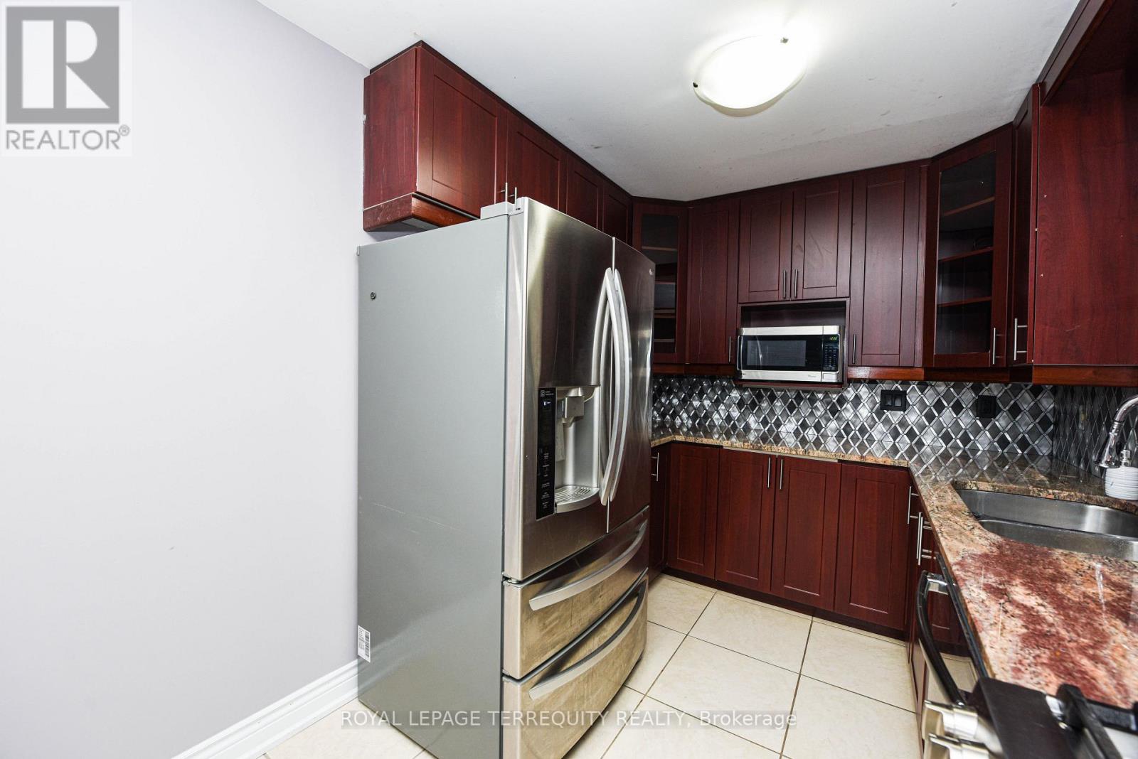 48 Montjoy Crescent, Brampton (Central Park), Ontario  L6S 3E7 - Photo 12 - W13116598