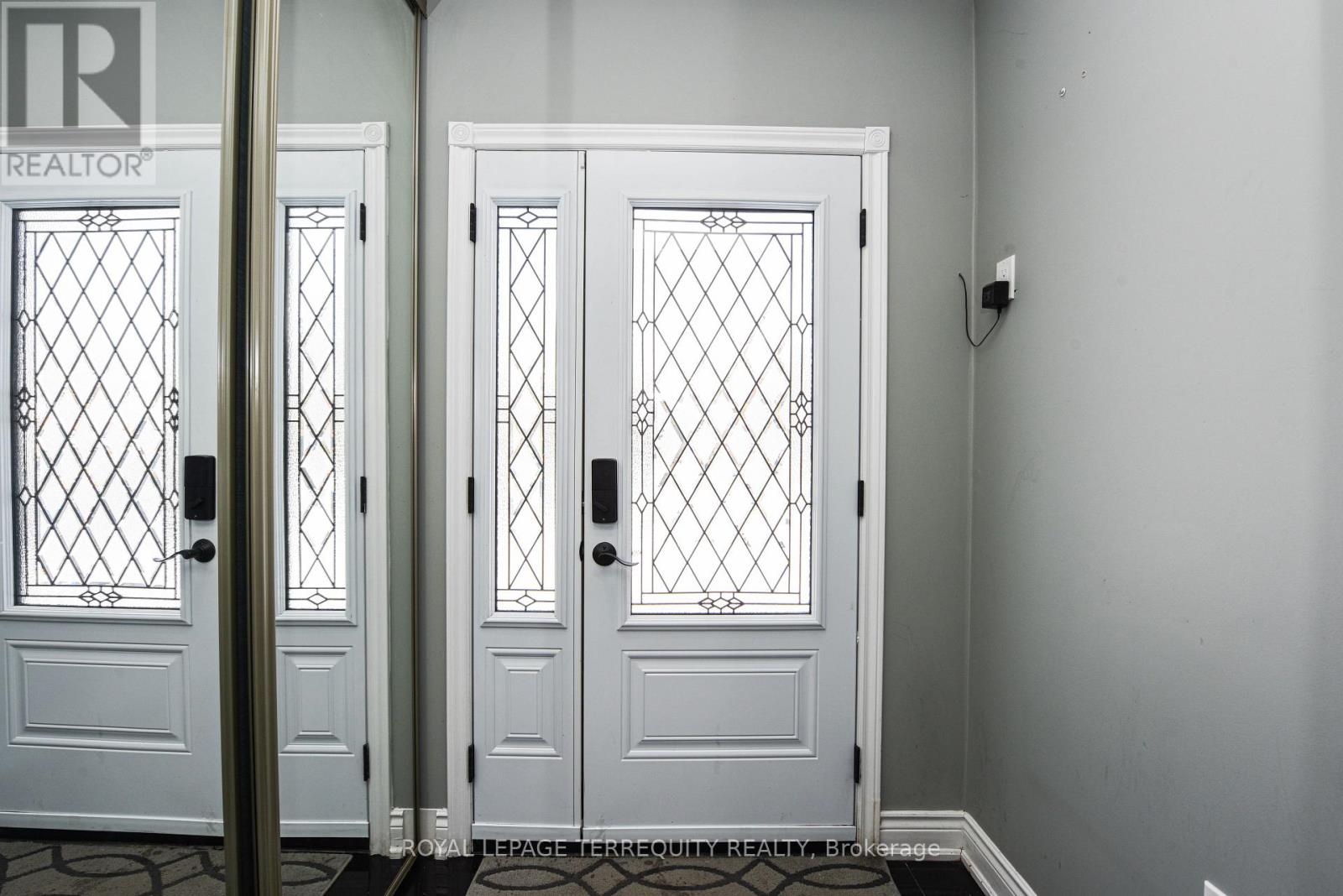 48 Montjoy Crescent, Brampton (Central Park), Ontario  L6S 3E7 - Photo 2 - W13116598
