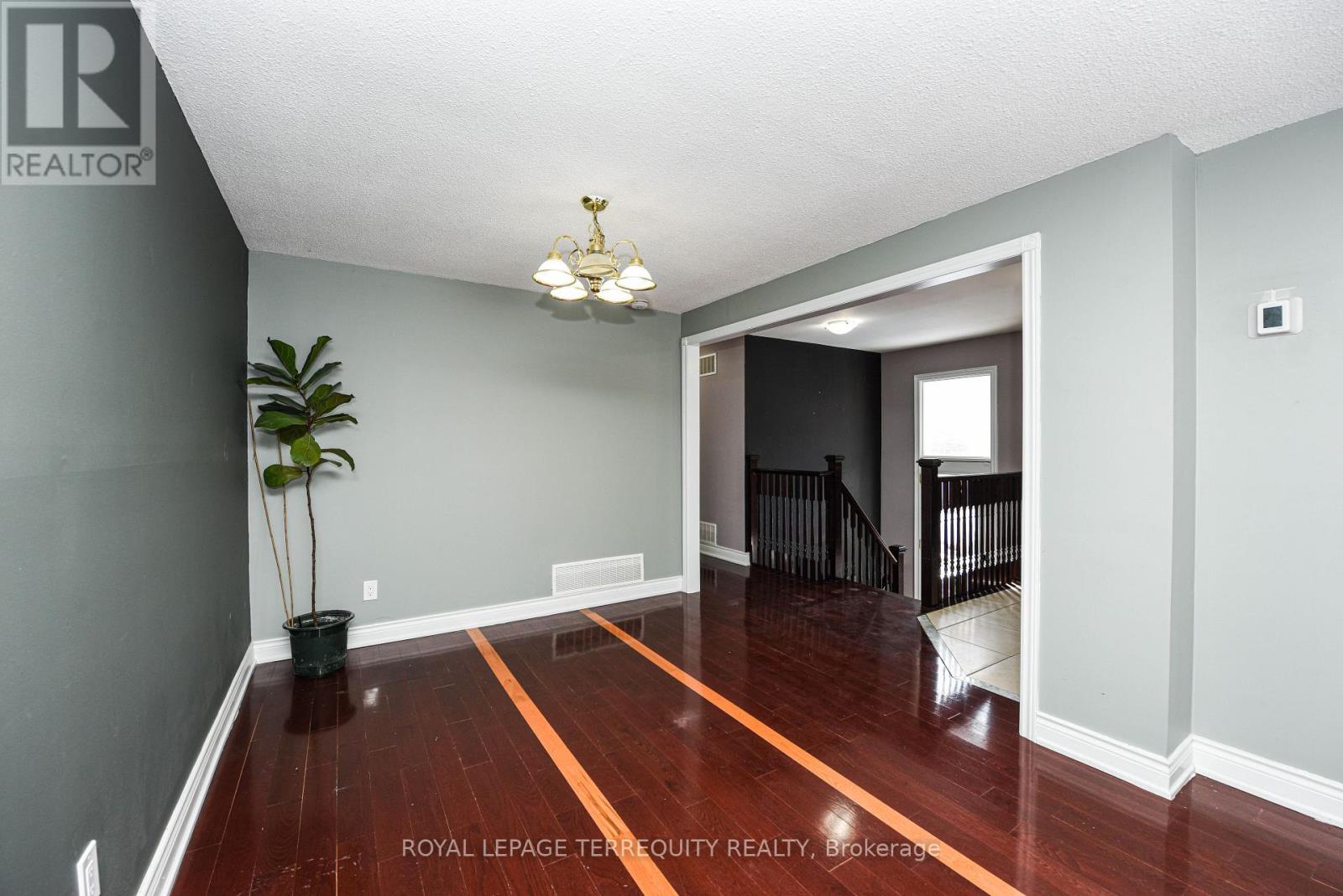 48 Montjoy Crescent, Brampton (Central Park), Ontario  L6S 3E7 - Photo 7 - W13116598