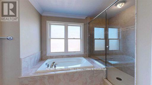 745 Merlot Court, Mississauga, Ontario  L5H 4M4 - Photo 19 - W13116634