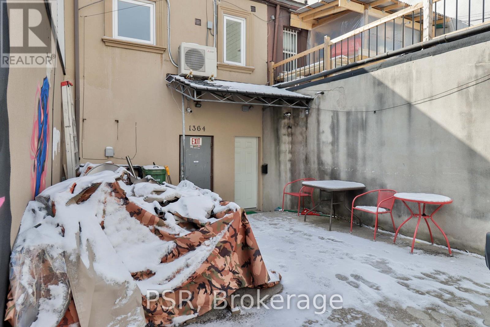 202 - 1364 St Clair Avenue, Toronto, Ontario  M6E 1C4 - Photo 13 - W13116654