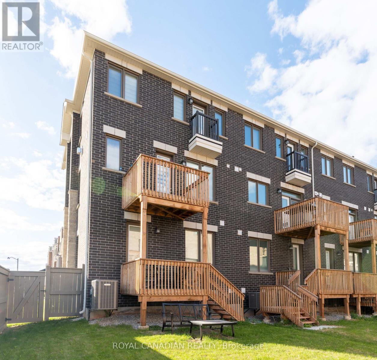 1402 Kaniv Street, Oakville, Ontario  L6M 5P3 - Photo 26 - W13116694
