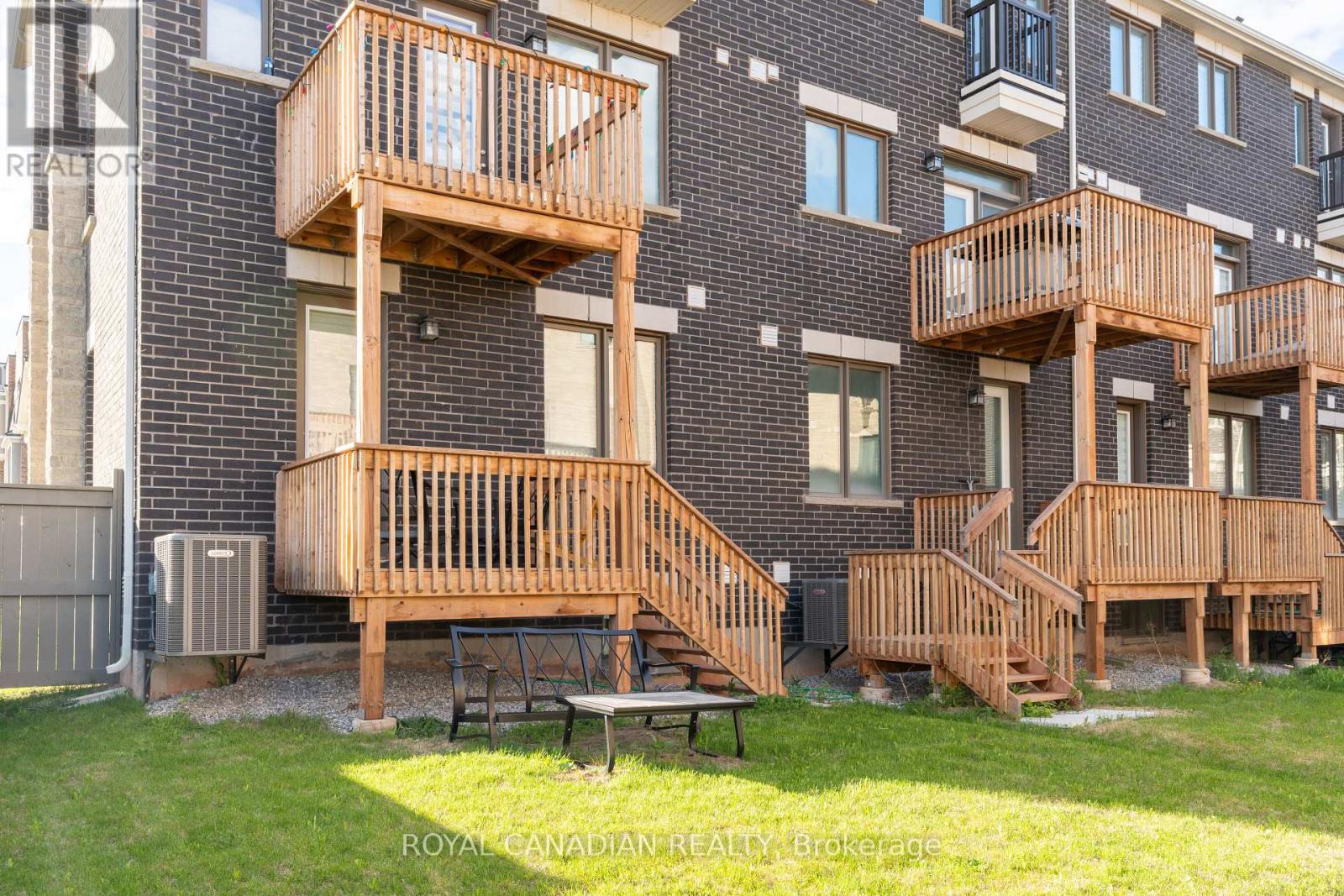 1402 Kaniv Street, Oakville, Ontario  L6M 5P3 - Photo 27 - W13116694