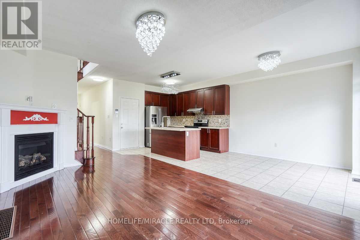 37 Sussexvale Drive, Brampton, Ontario  L6R 3R5 - Photo 10 - W13116730