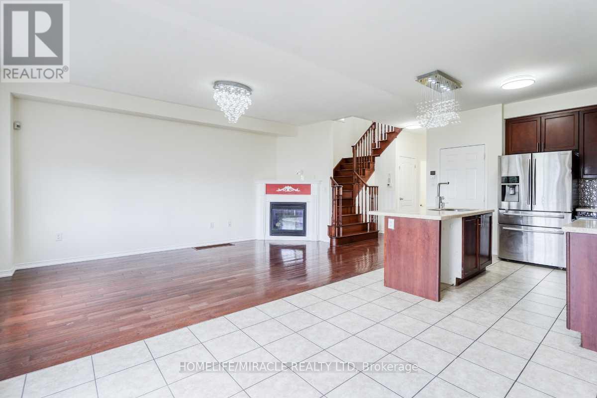 37 Sussexvale Drive, Brampton, Ontario  L6R 3R5 - Photo 13 - W13116730