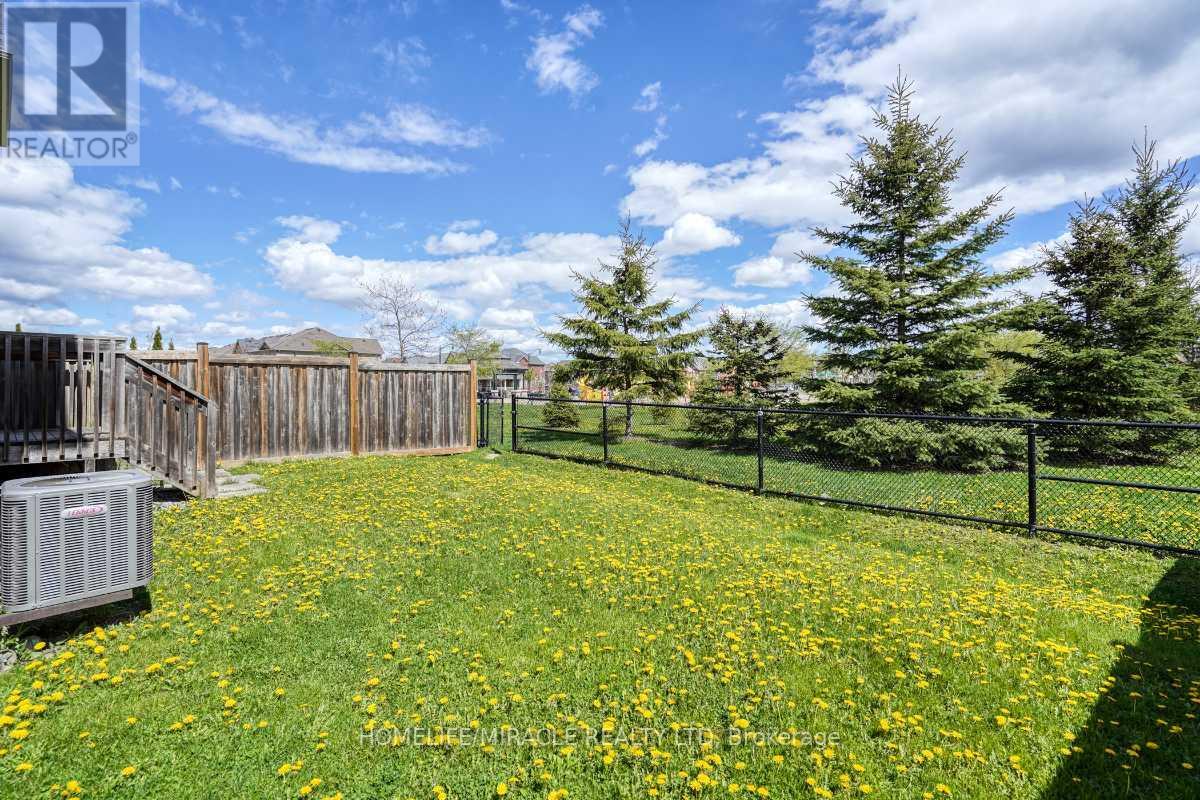 37 Sussexvale Drive, Brampton, Ontario  L6R 3R5 - Photo 38 - W13116730