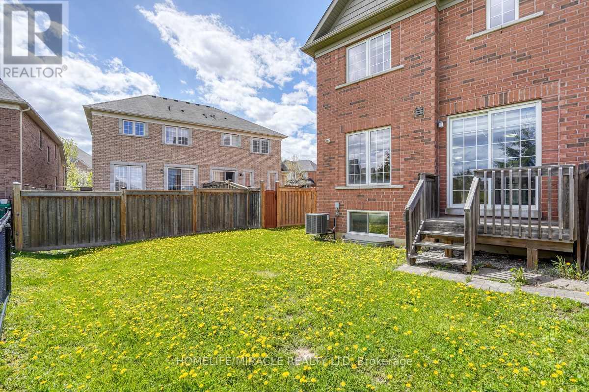 37 Sussexvale Drive, Brampton, Ontario  L6R 3R5 - Photo 39 - W13116730