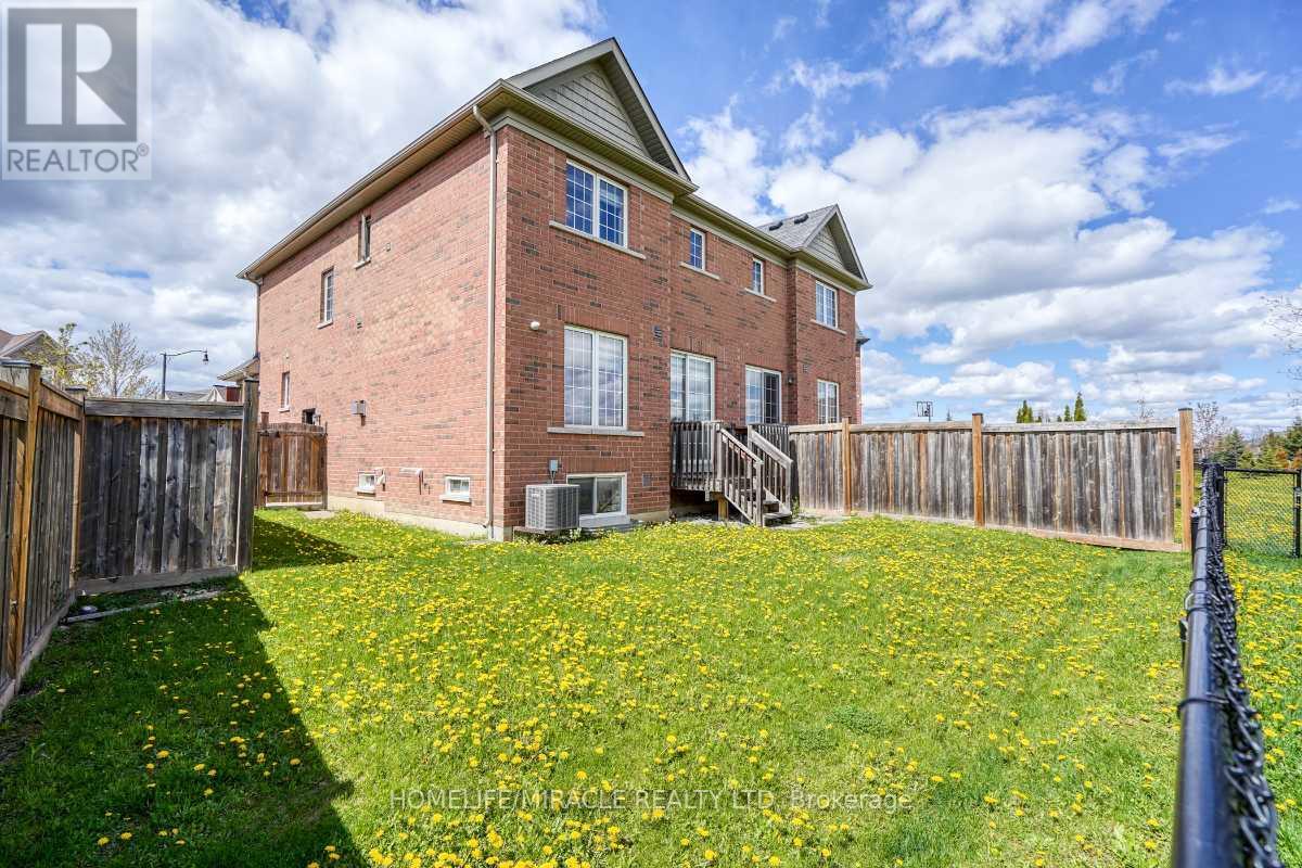 37 Sussexvale Drive, Brampton, Ontario  L6R 3R5 - Photo 40 - W13116730