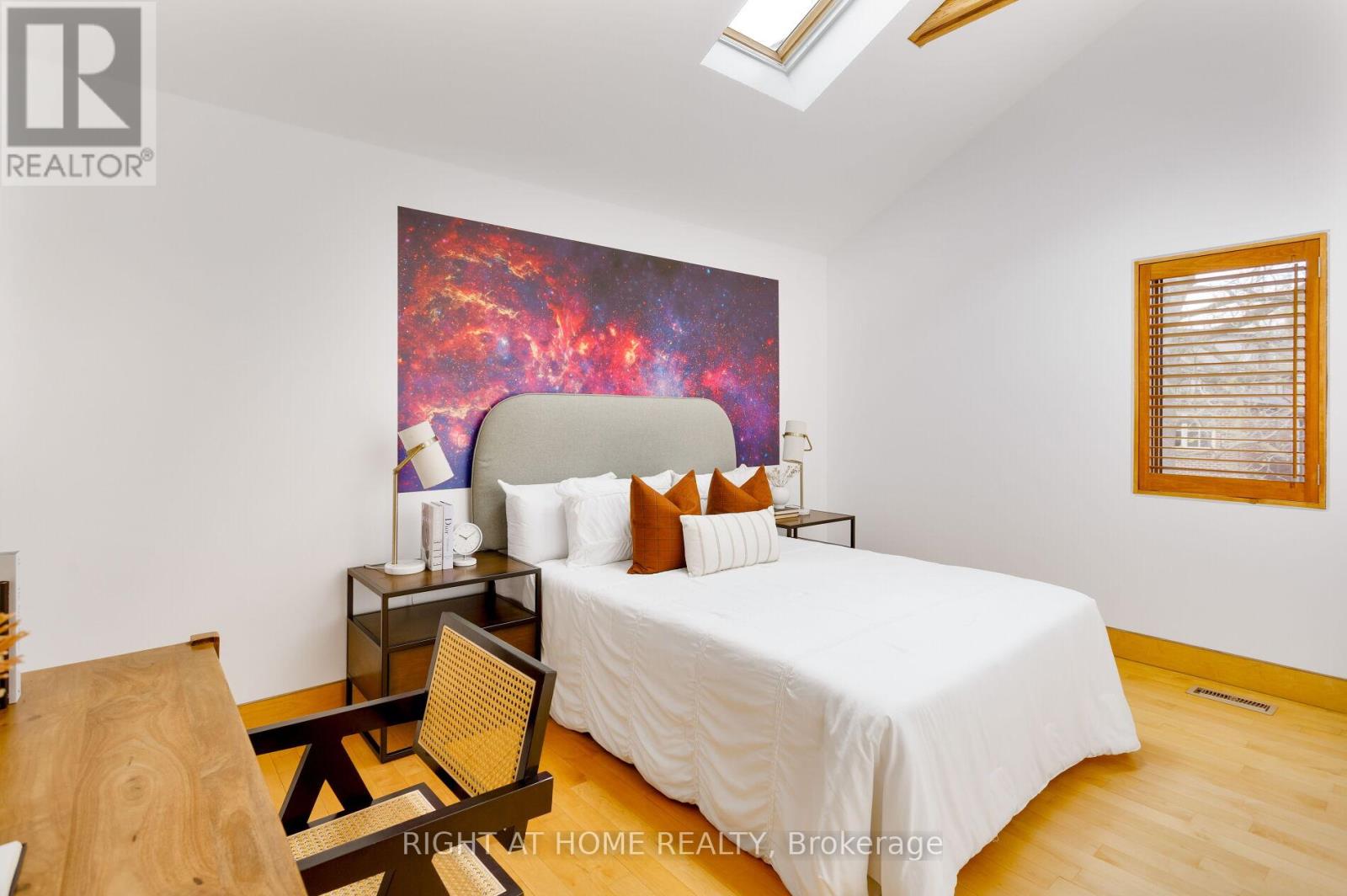 16 Marquis Avenue, Toronto, Ontario  M8X 1V4 - Photo 34 - W13116782