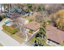 411 MAPLEHURST AVENUE, Oakville, Ontario