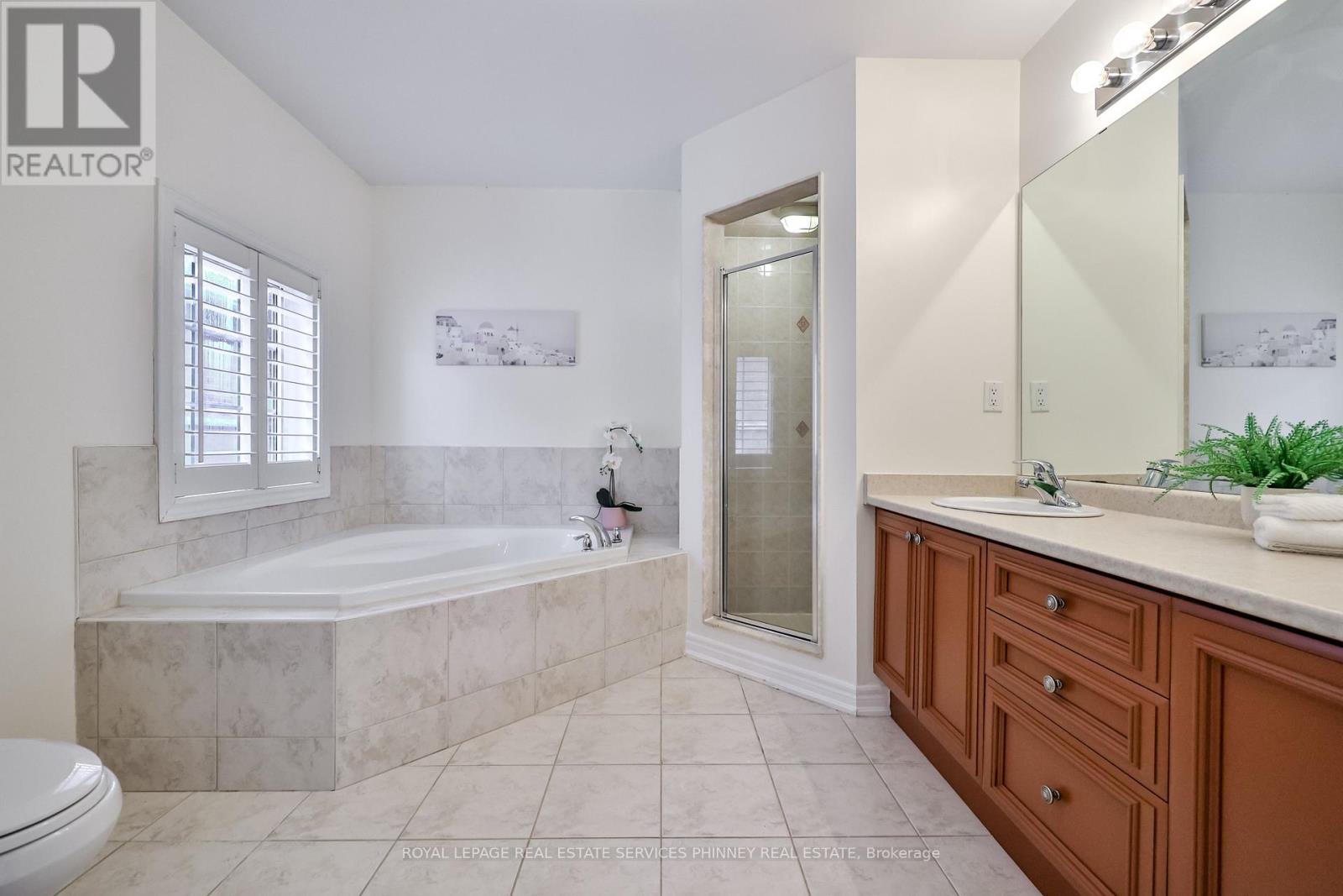 26 - 230 Paisley Boulevard, Mississauga, Ontario  L5B 0C5 - Photo 27 - W13116852