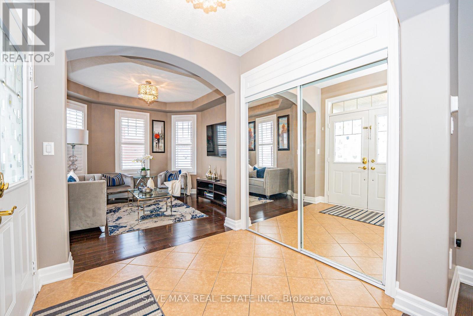 Upper - 198 Gardenbrooke Trail, Brampton, Ontario  L6P 3C8 - Photo 6 - W13116908