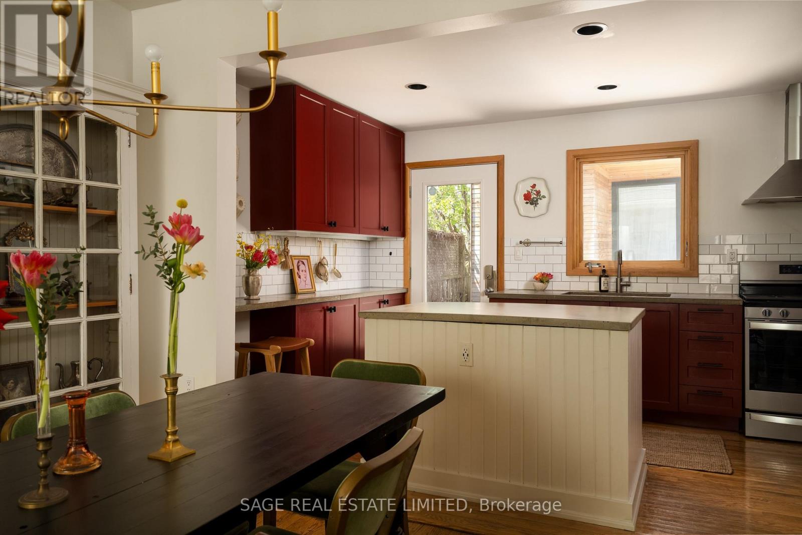 12 Via Italia, Toronto, Ontario  M6H 3R2 - Photo 2 - W13116982