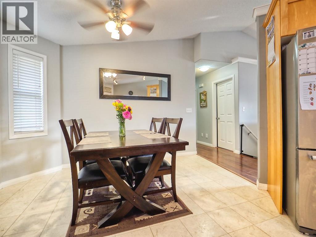 210 Bradford Crescent S, Three Hills, Alberta  T0M 2A0 - Photo 10 - A2307113