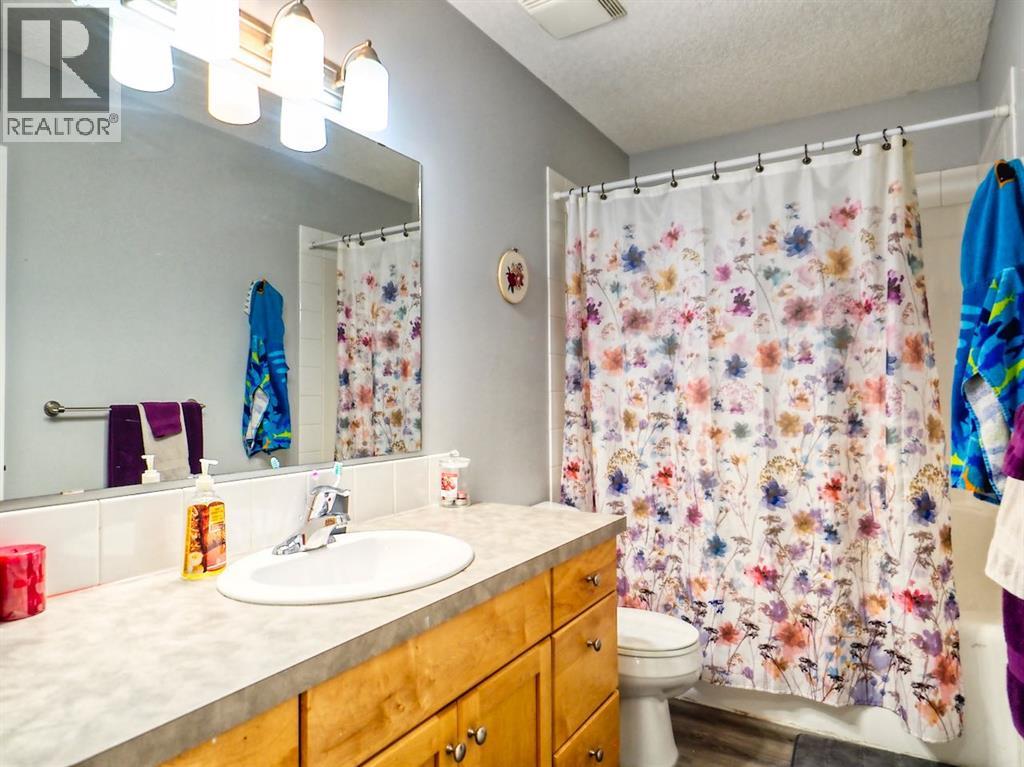 210 Bradford Crescent S, Three Hills, Alberta  T0M 2A0 - Photo 16 - A2307113