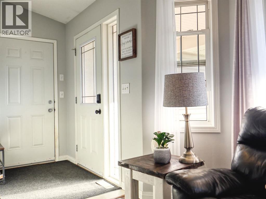 210 Bradford Crescent S, Three Hills, Alberta  T0M 2A0 - Photo 6 - A2307113
