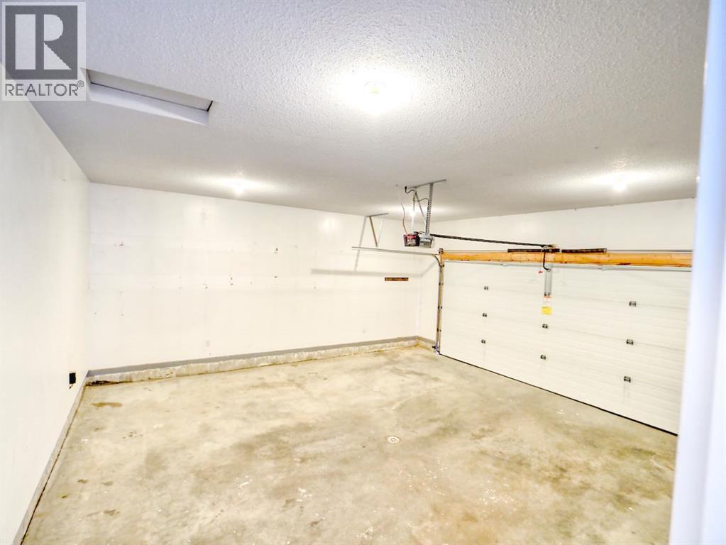 210 Bradford Crescent S, Three Hills, Alberta  T0M 2A0 - Photo 34 - A2307113
