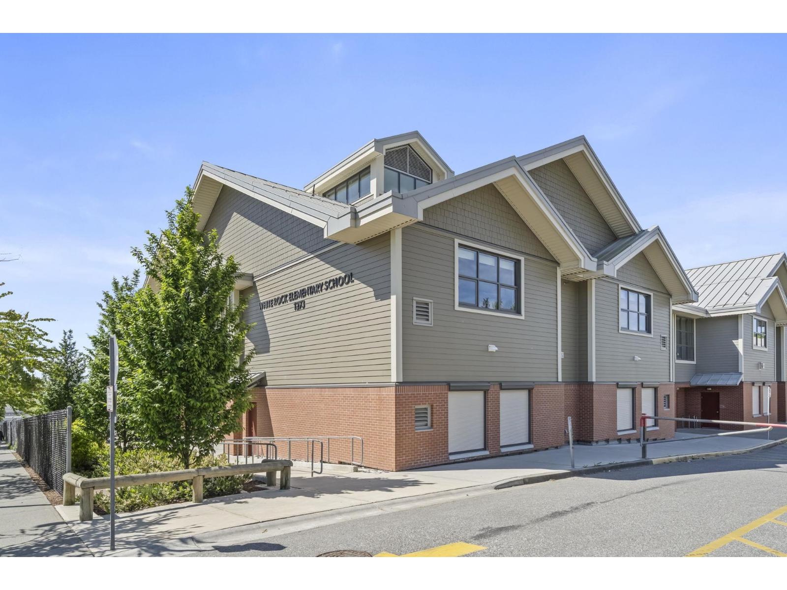 112 1341 George Street, White Rock, British Columbia  V4B 4A1 - Photo 33 - R3122521
