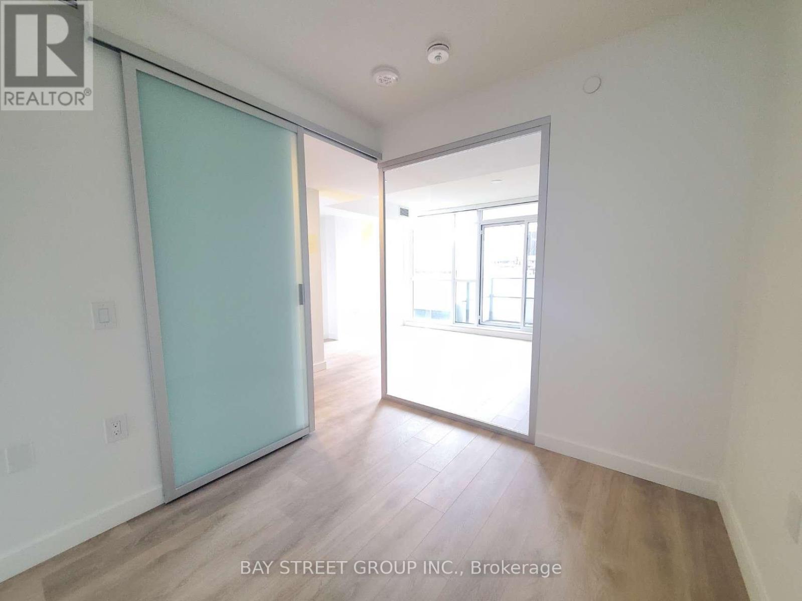1510 - 38 Widmer Street, Toronto, Ontario  M5V 2E9 - Photo 11 - C12901504