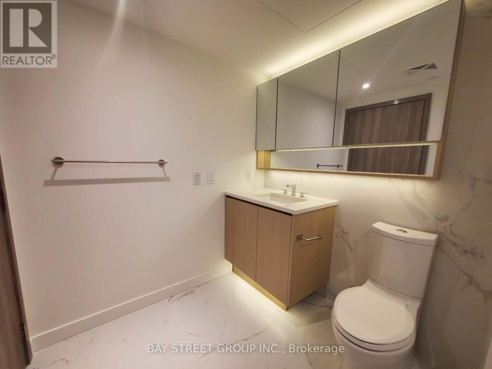 1510 - 38 Widmer Street, Toronto, Ontario  M5V 2E9 - Photo 9 - C12901504
