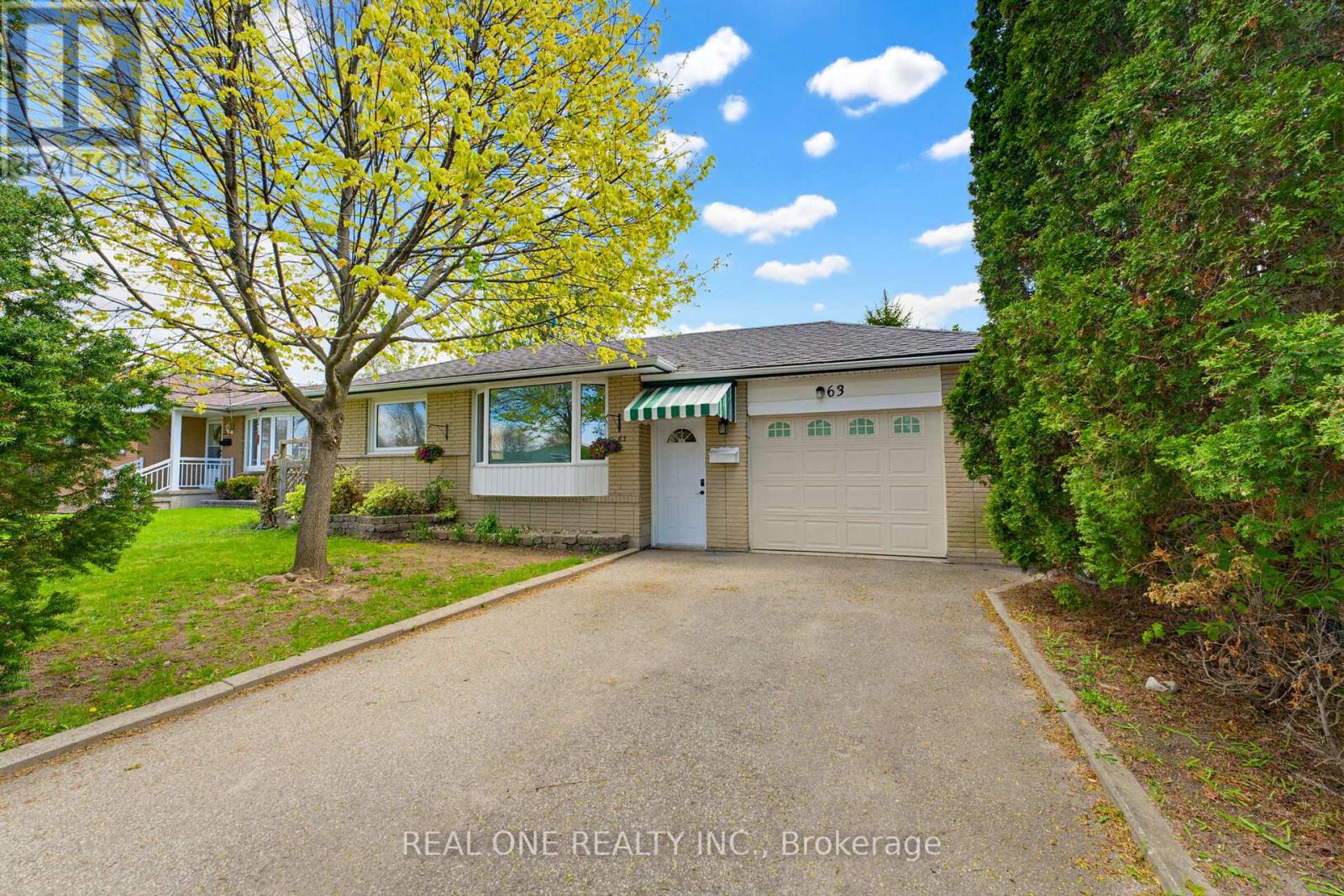 63 PALM CRESCENT, Brantford, Ontario