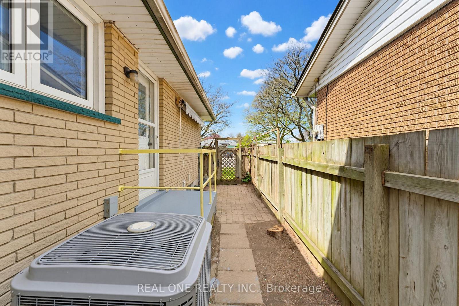 63 Palm Crescent, Brantford, Ontario  N3R 5G1 - Photo 32 - X13116726