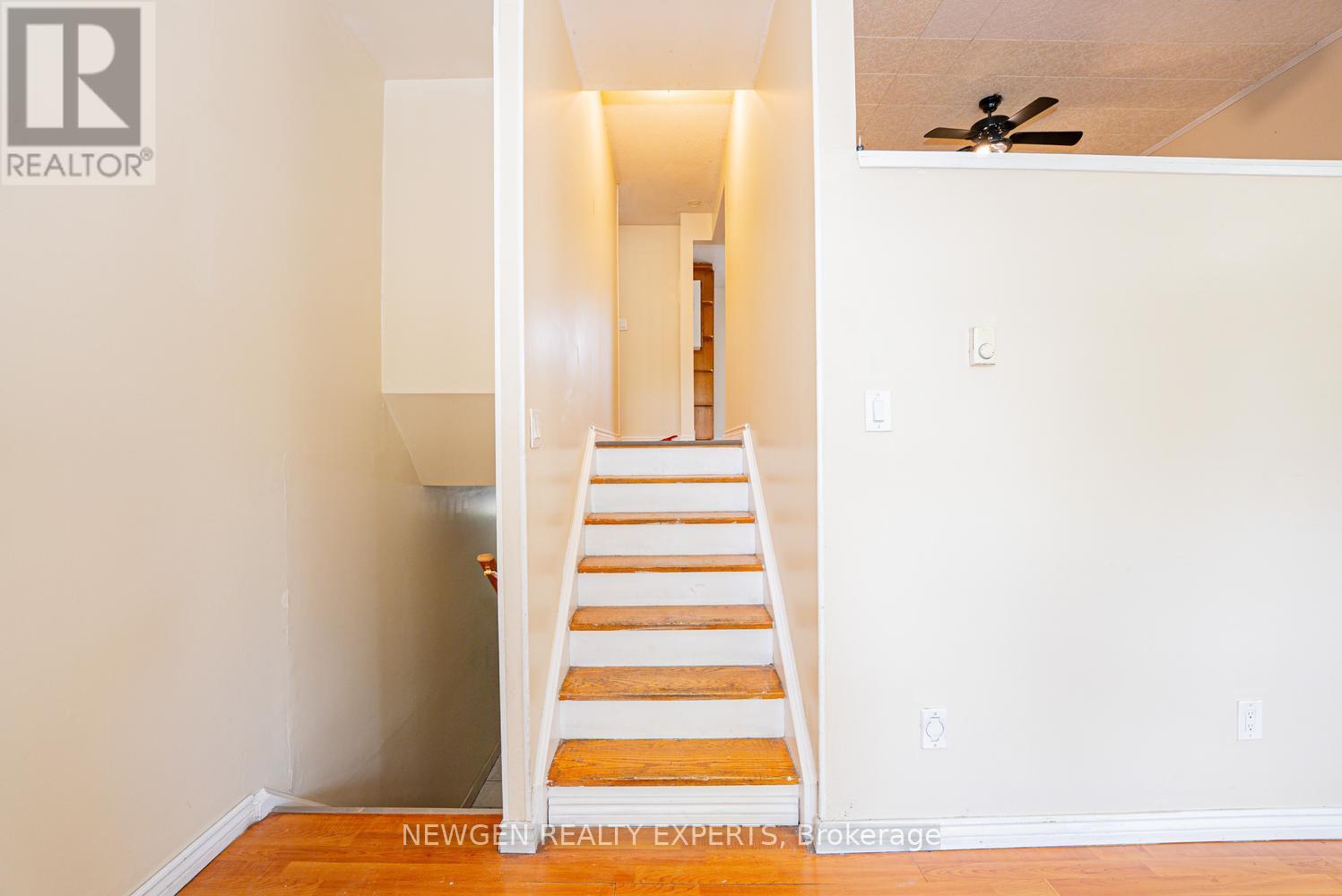 27 Briar Path, Brampton, Ontario  L6T 2A2 - Photo 7 - W13109420