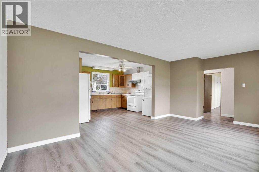 8316 43 Avenue Nw, Calgary, Alberta  T3B 1X9 - Photo 8 - A2308433