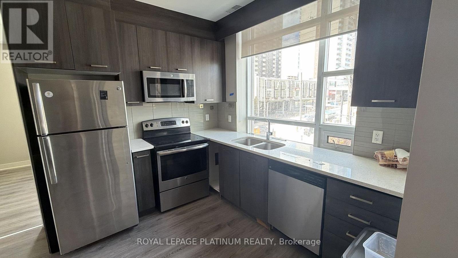 303 - 150 Main Street W, Hamilton, Ontario  L8P 1H8 - Photo 8 - X13082074