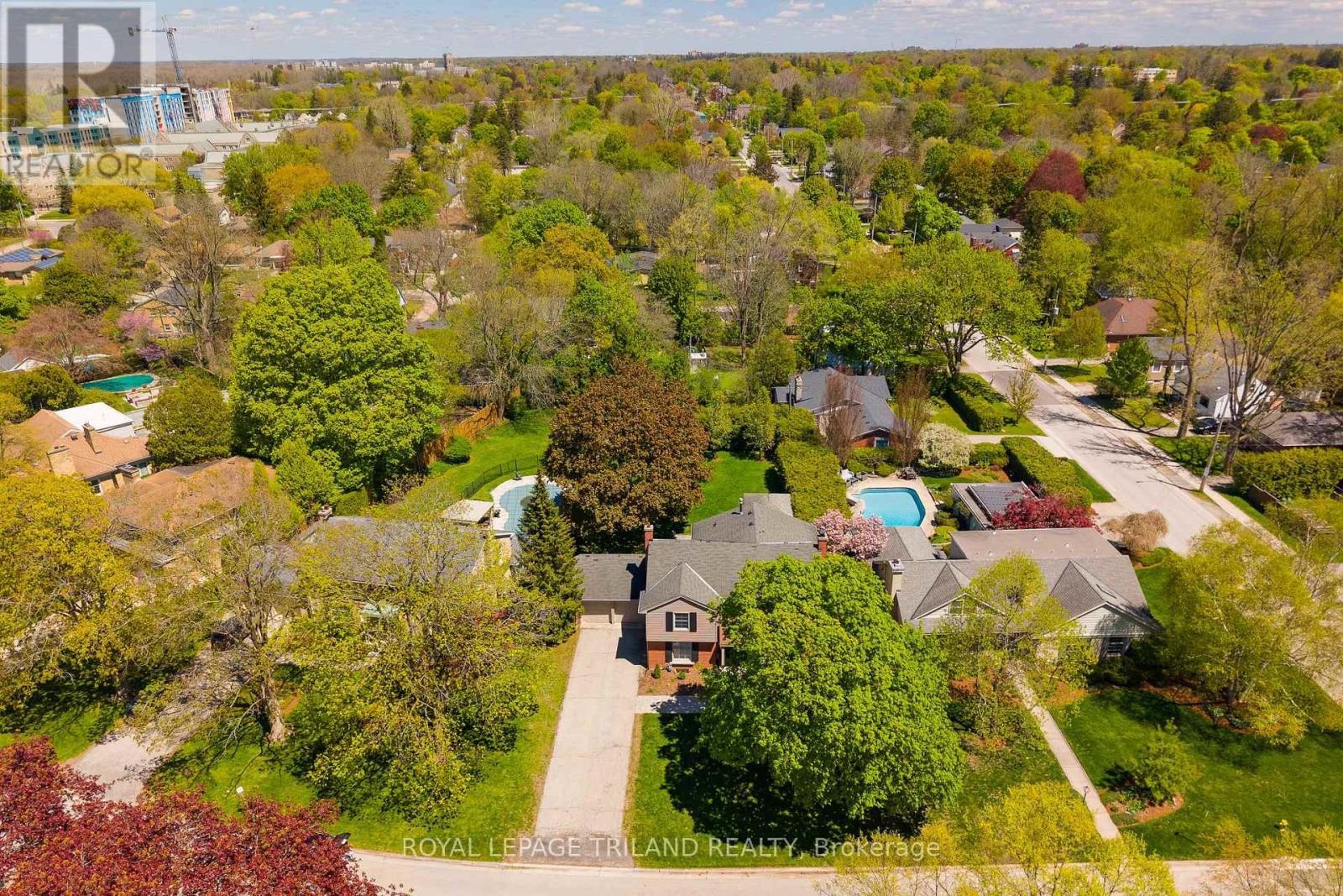 1104 The Parkway, London East, Ontario  N6A 2X3 - Photo 3 - X13117050