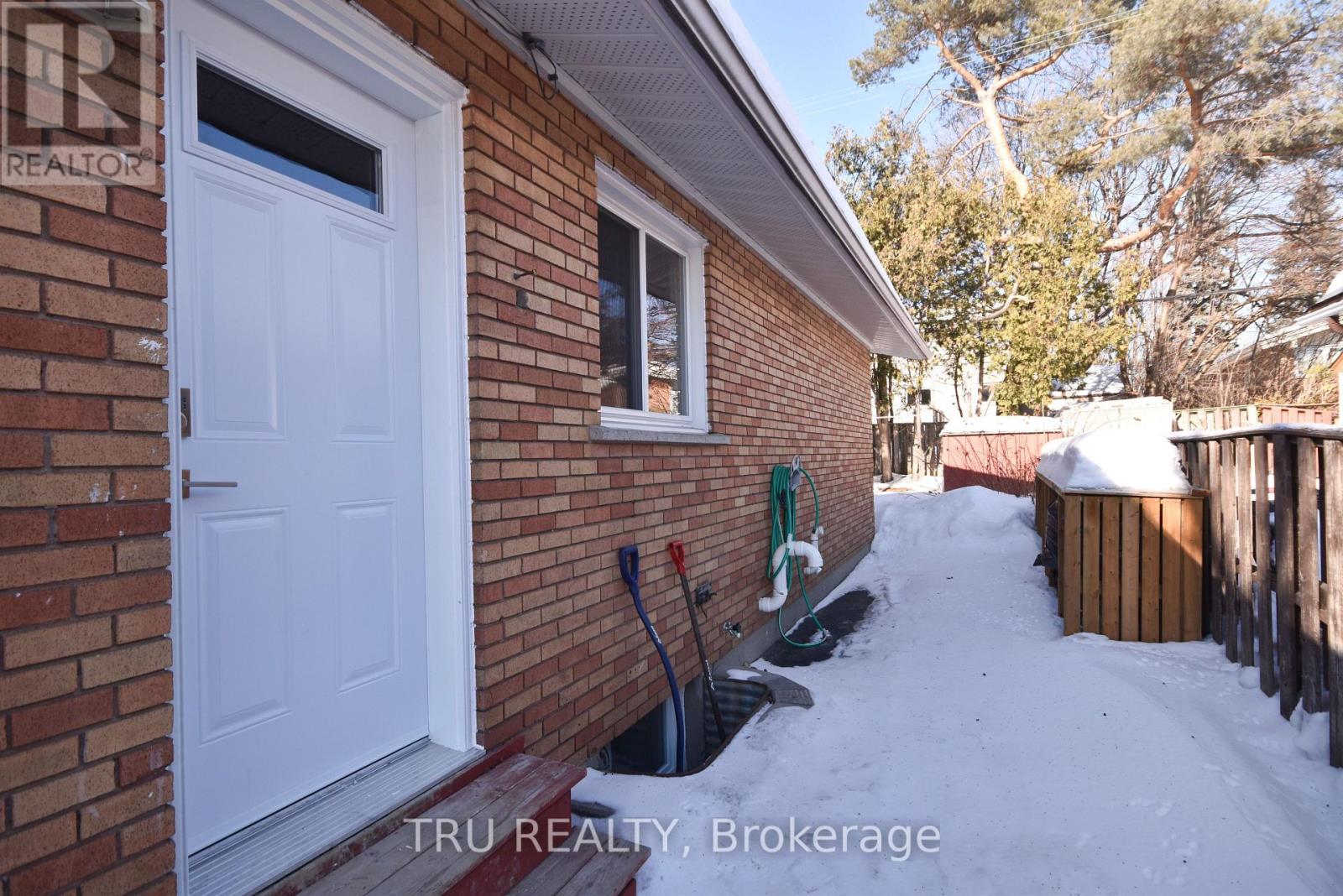 B - 1259 Maitland Avenue, Ottawa, Ontario K2C 2C4 - Photo 2 - X13117032