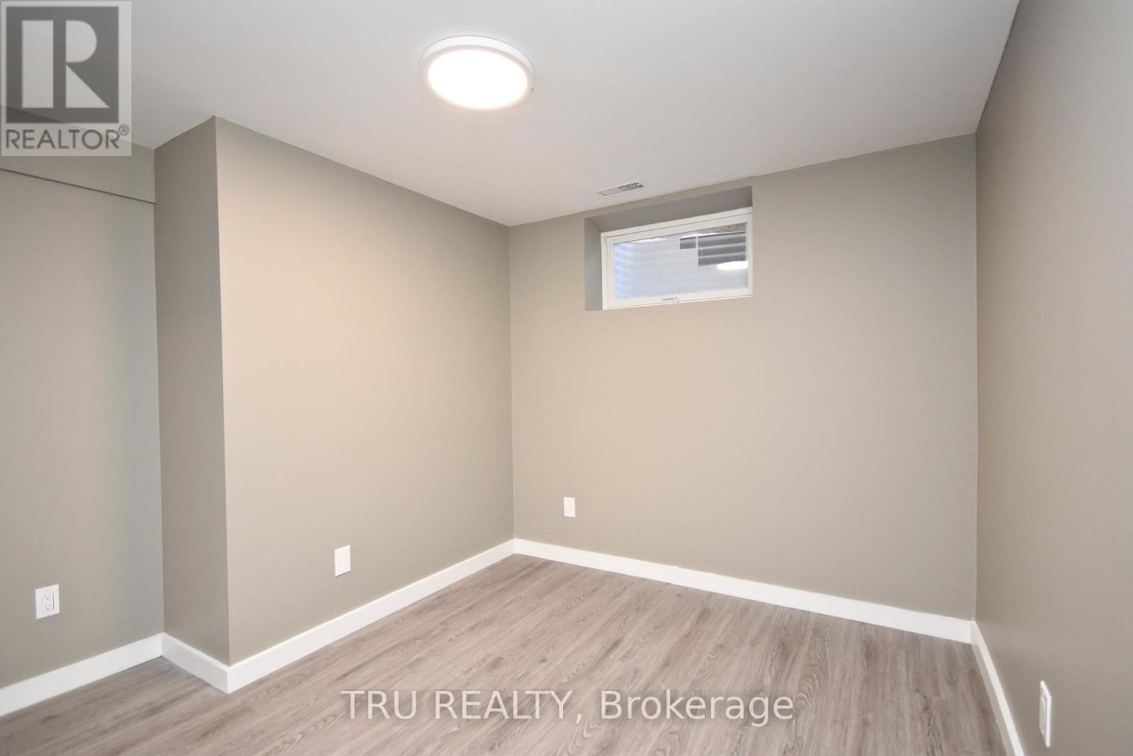 B - 1259 Maitland Avenue, Ottawa, Ontario K2C 2C4 - Photo 8 - X13117032