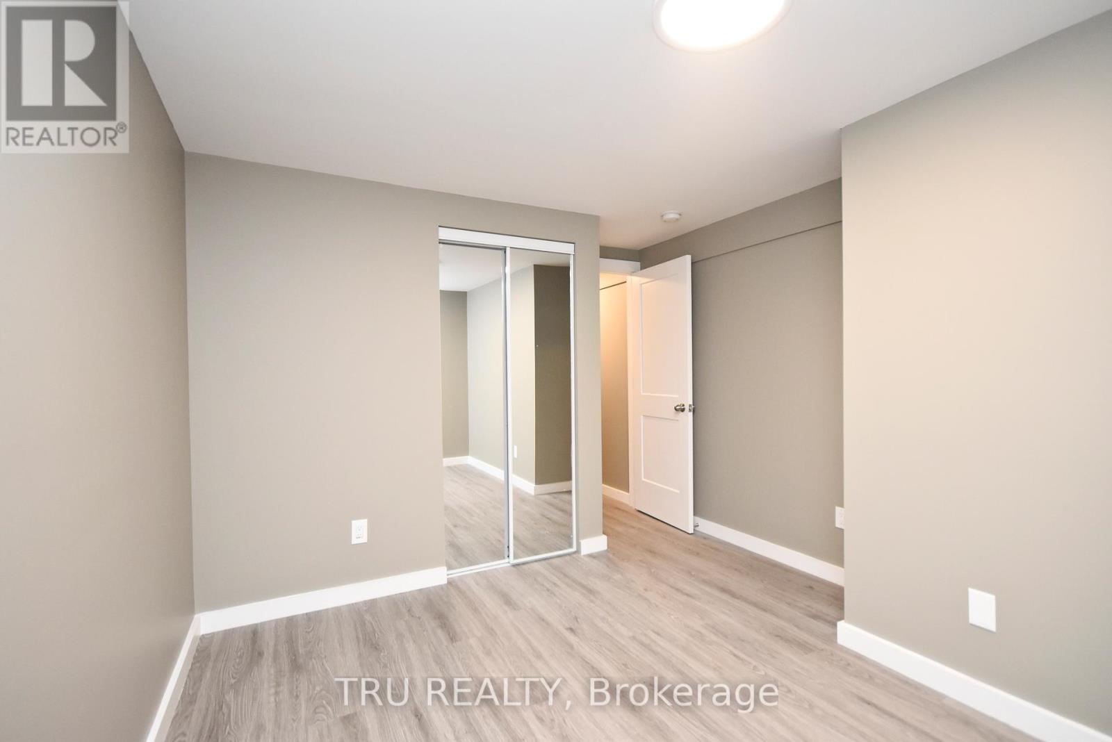 B - 1259 Maitland Avenue, Ottawa, Ontario K2C 2C4 - Photo 9 - X13117032