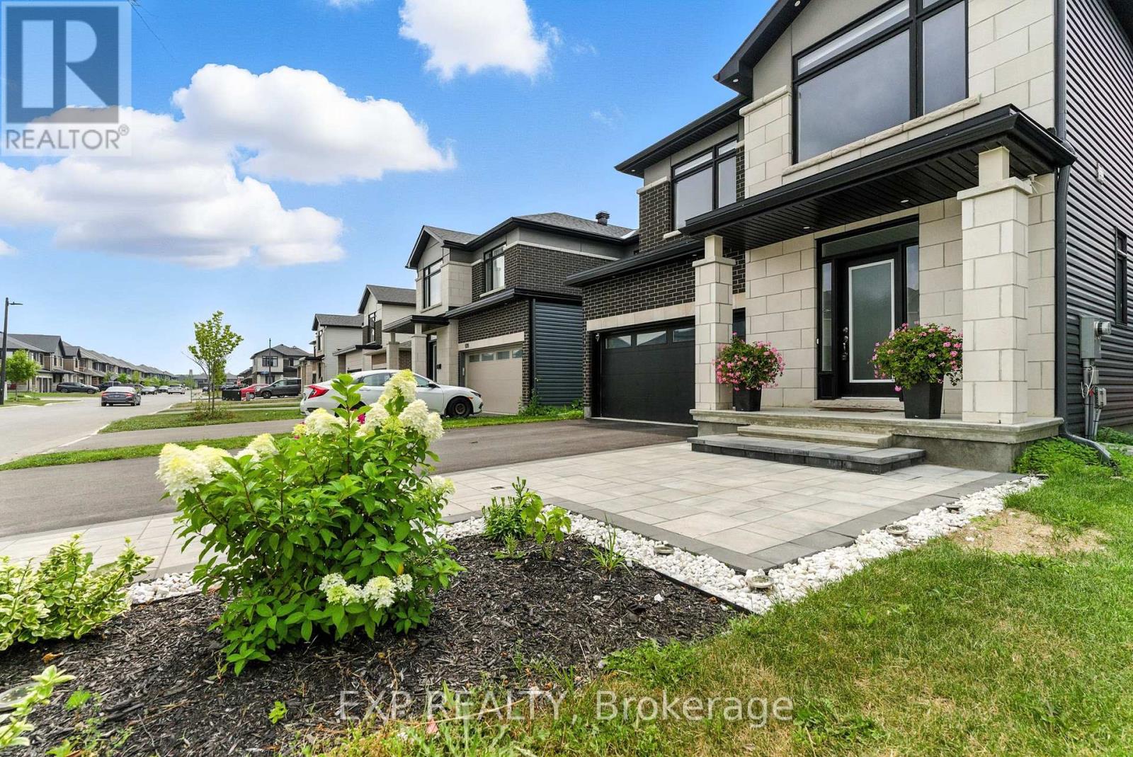 701 Odyssey Way, Ottawa, Ontario  K1T 0V3 - Photo 3 - X13117142