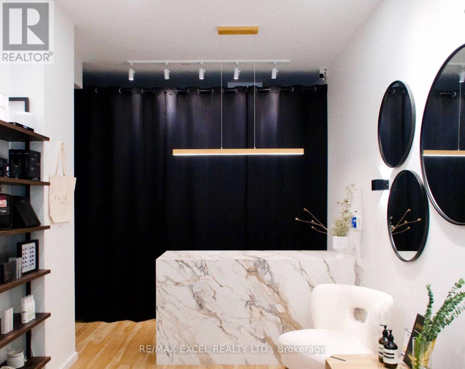 Th1 - 75 St Nicholas Street, Toronto, Ontario  M4Y 0A5 - Photo 2 - C13114658