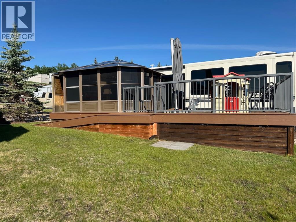 31, 25054 South Pine Lake Road, Rural Red Deer County, Alberta  T0M 1R0 - Photo 3 - A2310228