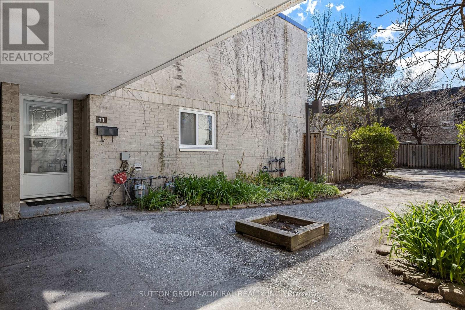 11 - 21 Four Winds Drive, Toronto, Ontario  M3J 1K7 - Photo 3 - W13074774